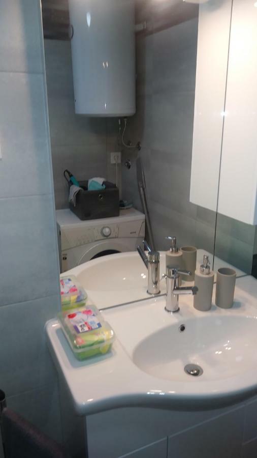 FINA M Studio Apartman Kali Exterior foto